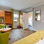 Weinhotel Landsknecht Ξενοδοχείο 3*
