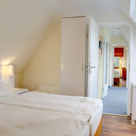 Weinhotel Landsknecht מלון 3*
