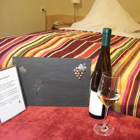Weinhotel Landsknecht מלון 3*
