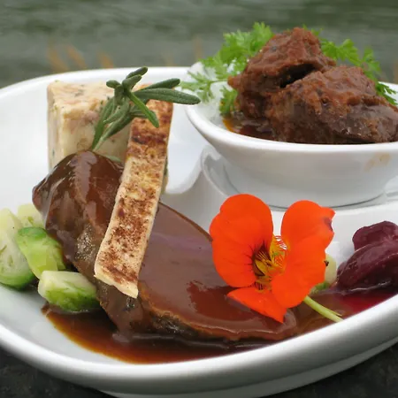 Weinhotel Landsknecht מלון סנט גואר